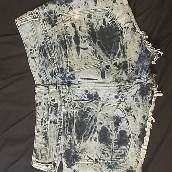 High Rise Short Short - Picture 2 of 2